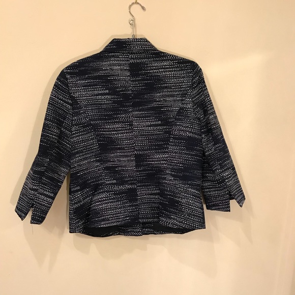 Blazer A3 - Picture 4 of 5